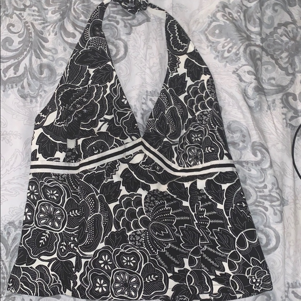 Medium sized halter top